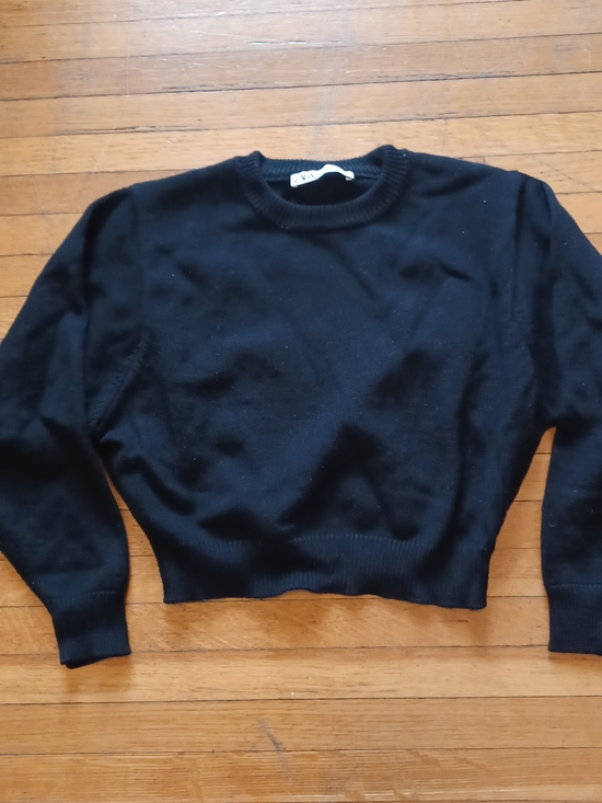 Zara Sweaters - Zara Black Crewneck - Cropped Sweater